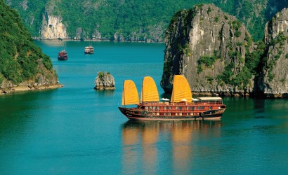 Vietnam Trek & Cruises: From Pu Luong to Ha Long Bay Vacation in 10 Days