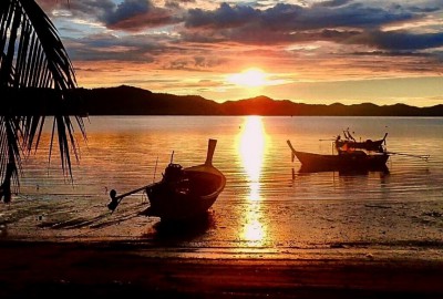 Thailand & Vietnam: Nature Immersion & Beach Escape