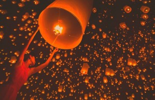 10 Epic Lantern Festivals in Asia