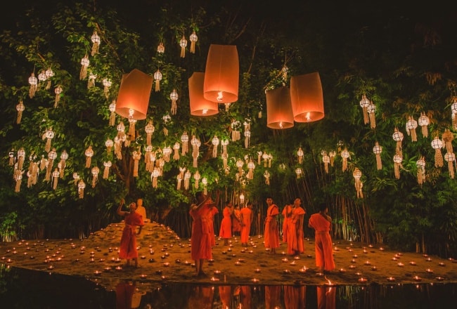 Yi Peng (Yee Peng) - Sparkling Chiang Mai Lantern Festival of Light